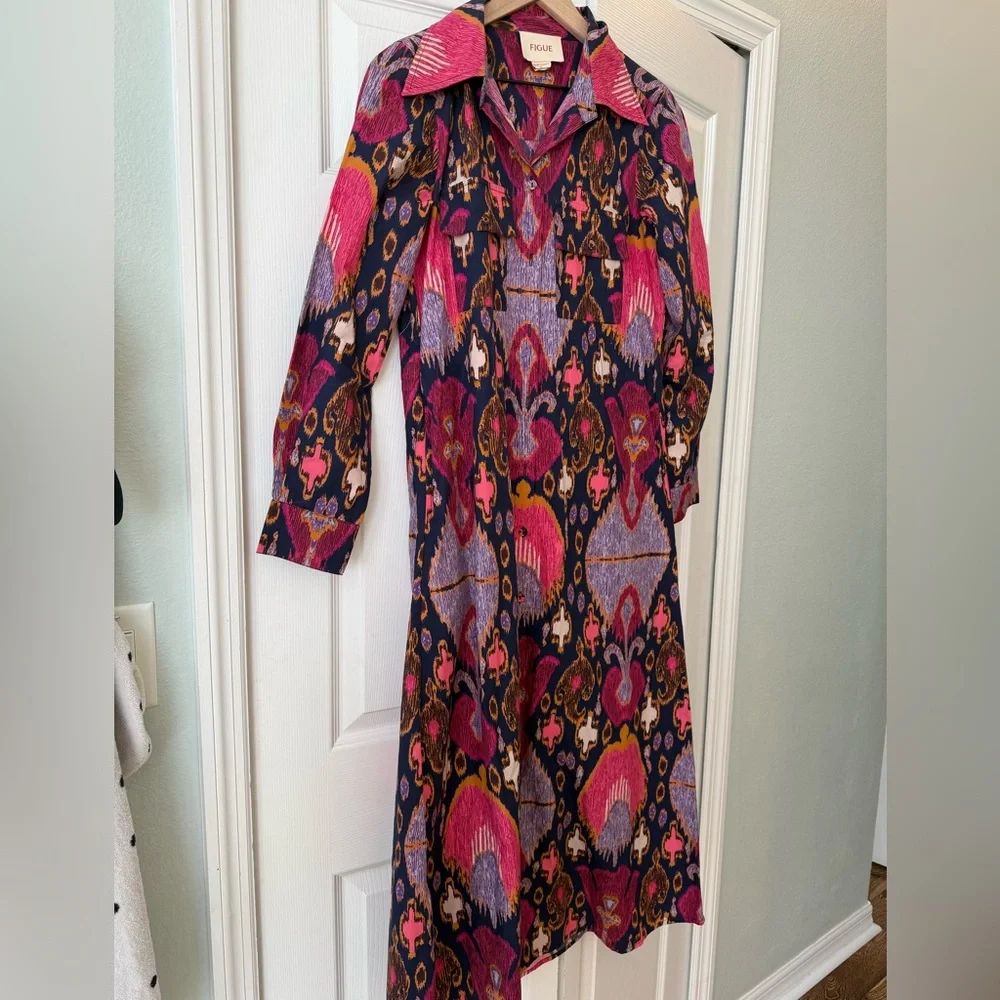 Figue Bassa Printed Midi Shirtdress size small
NWOT - Picture 16 of 16
